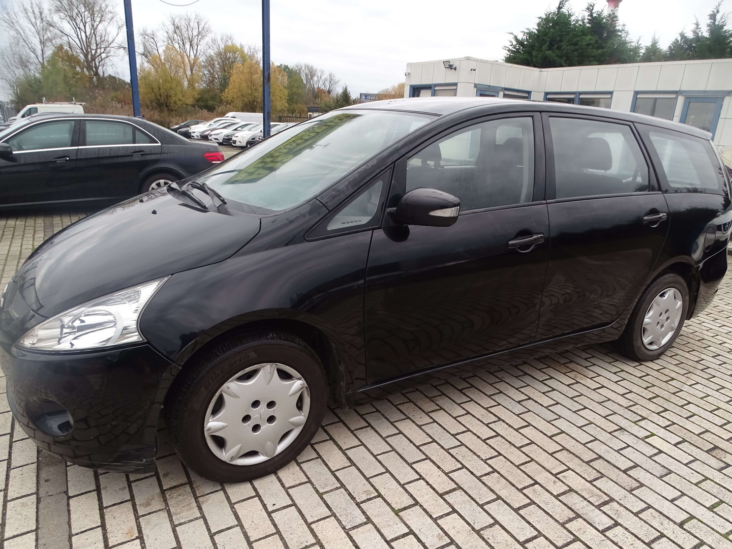 Mitsubishi Grandis 2.0 D | 5 pl. | Airco | EUR4 |