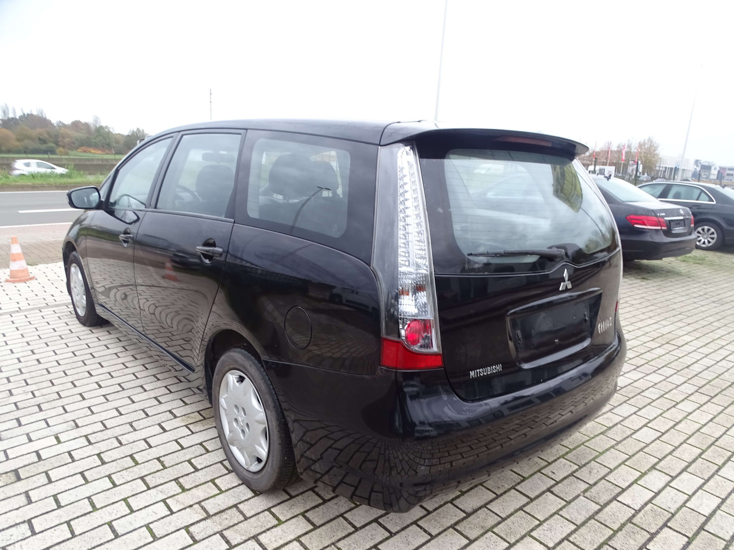 Mitsubishi Grandis 2.0 D | 5 pl. | Airco | EUR4 |